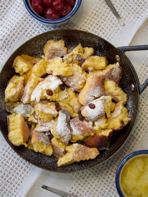  Kaiserschmarrn: A Fluffy, Shredded Pancake Dish Perfect for Sharing and Soaking Up Sweet Memories!