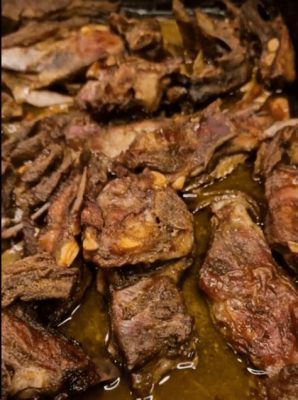  Sajji! An Aromatic Journey into Flavorful Roasted Lamb from Faisalabad