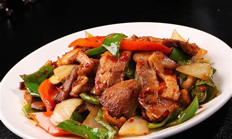  Spicy Steamed Duck Feet: What Happens When Tender Meat Encounters Aromatic Sichuan Peppers?