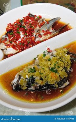  Spicy Steamed Fish Head With Pickled Peppers; A Symphony of Tangy Heat and Silky Softness